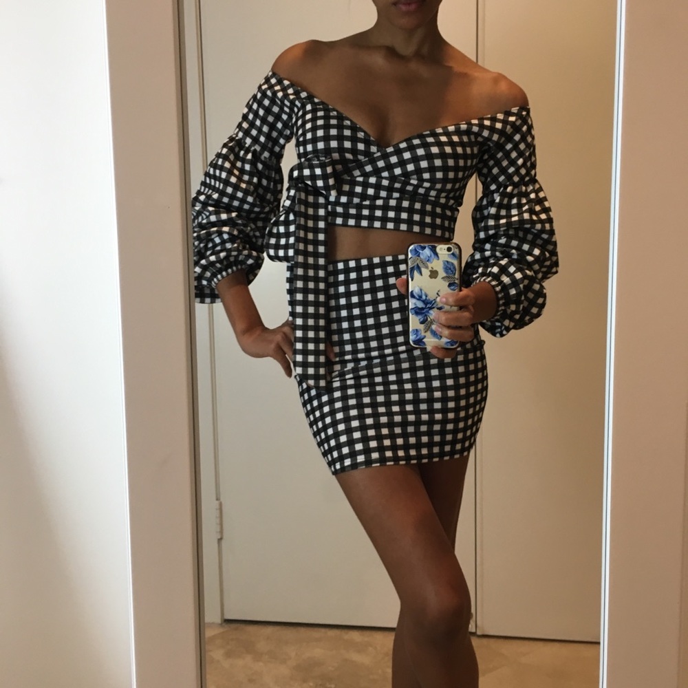 Boohoo Gingham off shoulder 2 piece set